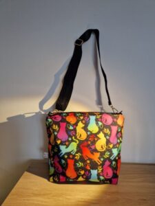 🎁 75 € au lieu de 90 € – Sac bandoulière réglable fait main à Massy (91)