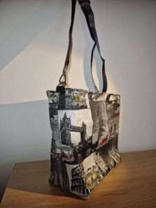 🎁 75 € au lieu de 90 € – Sac bandoulière réglable fait main à Massy (91)