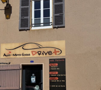 🎁 Bon plan – Code en ligne offert pour le permis B ou moto à Charolles (71)